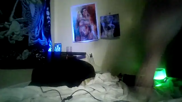 FUNINWV9's Live XXX Chat