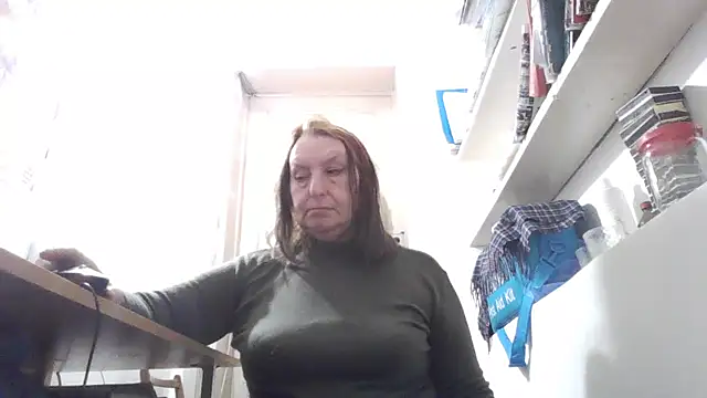 AnnaLive570: онлайн-секс-чат