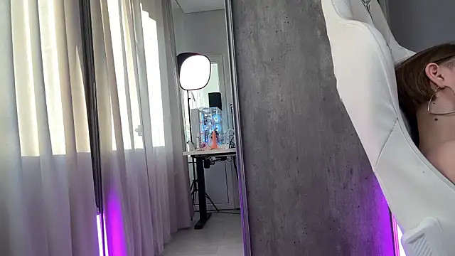 MyBabyLana webcam show