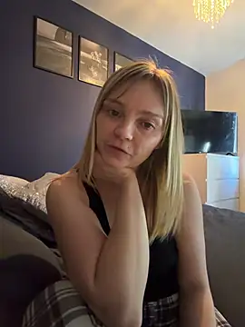 Sky25x élő XXX-chatje