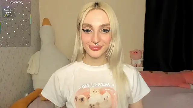 XXX chat uživo modela succubantra