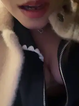 Molly-xiao 网络视讯表演