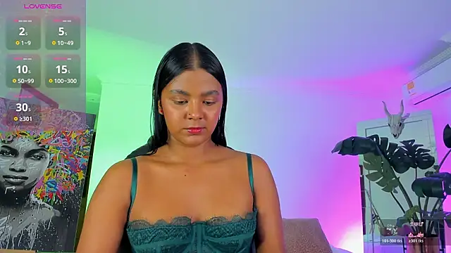 XXX chat uživo modela JANYLOVE__