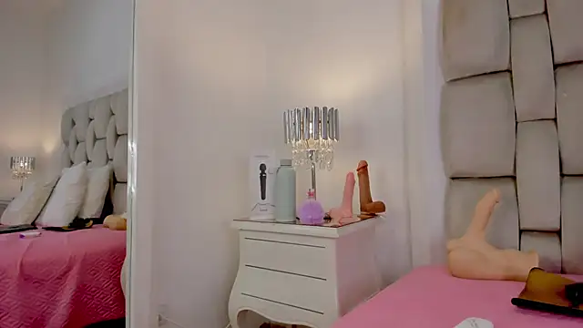 Chatroom XXX en direct de frehia_dimou