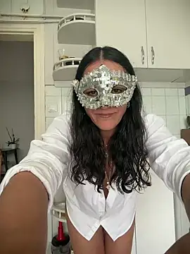 Latinbella Webcam show