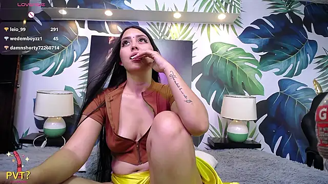 XXX chat uživo modela _tahira__