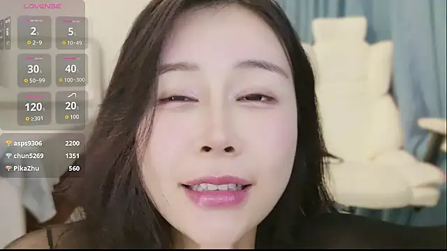 yiyi_3523 Show Webcam