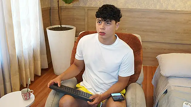 Chat XXX ao vivo de Ethan_occonor