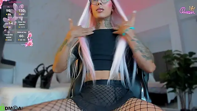 miss_tatiana_ Adlı Modelin Canlı XXX Sohbeti