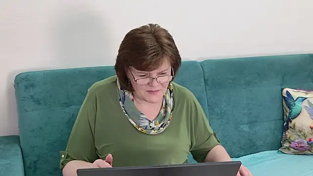 Sandra_Sunrise Chat XXX live