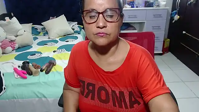 XXX chat uživo modela pervert_mommy_