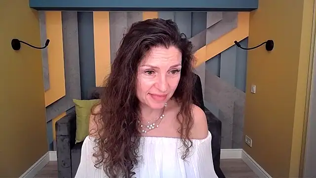 EllaLong Chat XXX live