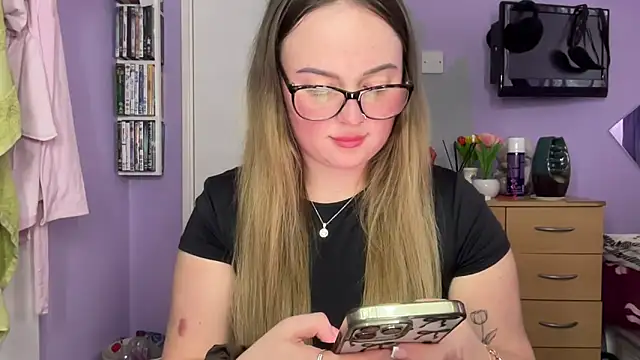 SexySashaxox 即時 XXX 聊天