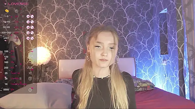 Онлайн чат XXX MiaMiaMeow