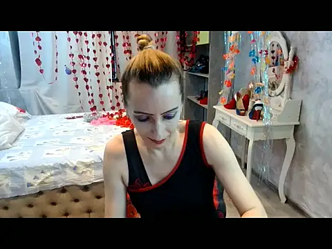 Онлайн чат XXX AnneDevrim