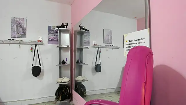 CAMILA--REY 现场XXX聊天