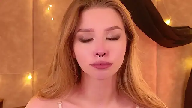 Chatroom XXX en direct de Sierra_Fane