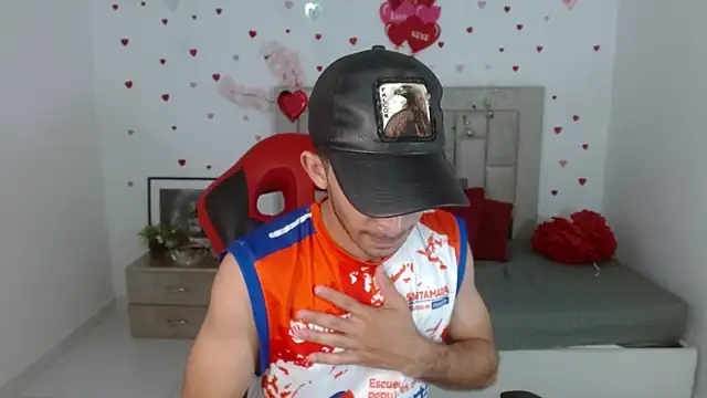 Chatroom XXX en direct de Caius_fox