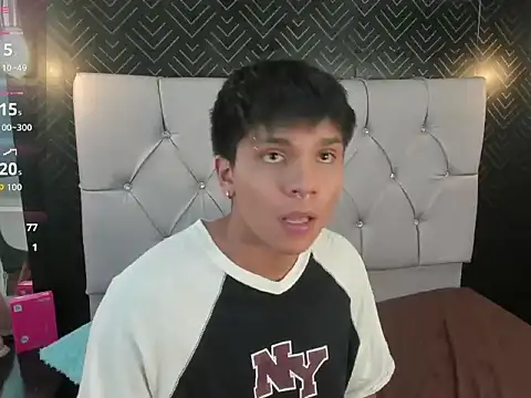 Thiago_Kozak élő XXX-chatje