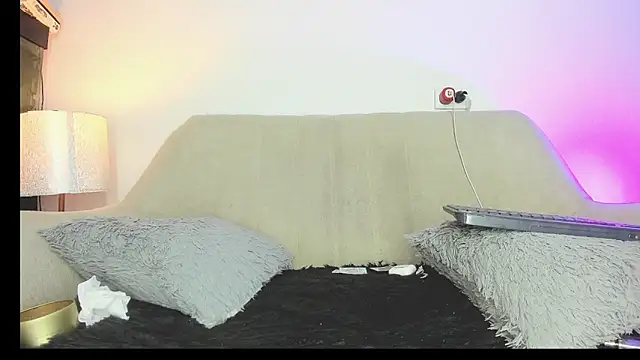 Chatroom XXX en direct de drakomilck1