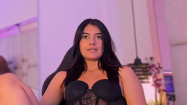 XXX chat uživo modela KatherineRuiz_