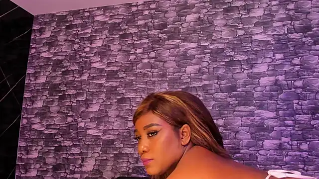 دردشة ArianaBlackk الجنسية المباشرة