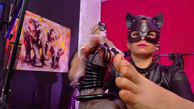 MistressSlut1 现场XXX聊天