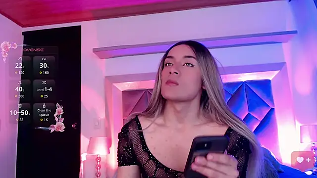 brihanna-young Show in webcam