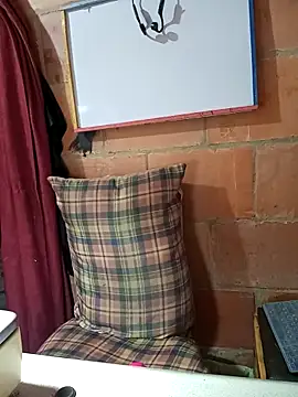 isis_milove Obrolan Langsung XXX