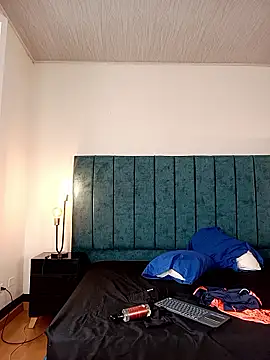 Dante_Knox élő XXX-chatje