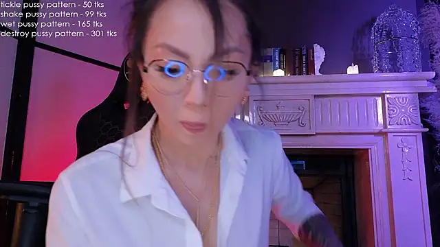 im_casey Adlı Modelin Canlı XXX Sohbeti