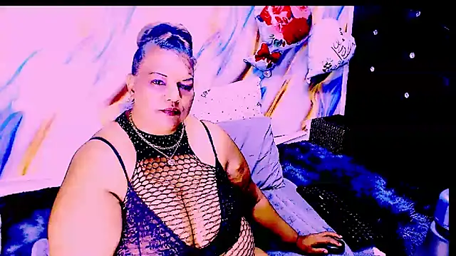 indian_rubyn Live XXX chat