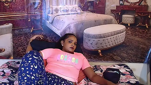 Онлайн чат XXX Luciousindian69