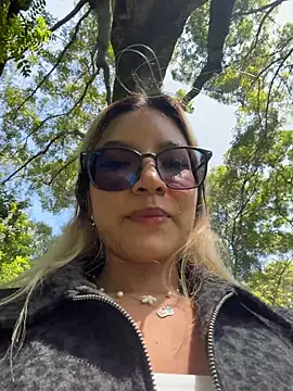 Pretty_roxxyy: онлайн-секс-чат