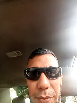 UnreadyChutzpa 라이브 XXX 채팅