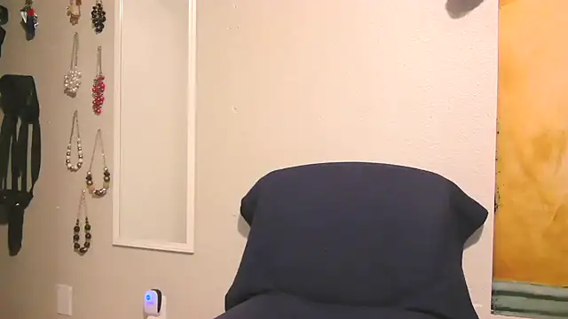 Queenanitadix's Live XXX Chat