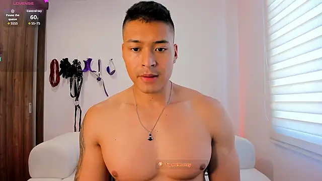 abu_dhabi_21: онлайн-секс-чат