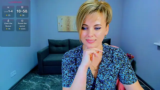 Show modela Julia_Wilsone na web-kameri