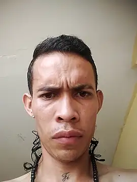 001HENRYAlejandro: απευθείας συνομιλία ΧΧΧ