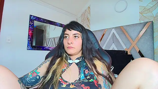 Naughty_Kittenm Live XXX Chat