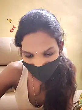 ramyasri- Adlı Modelin Canlı XXX Sohbeti