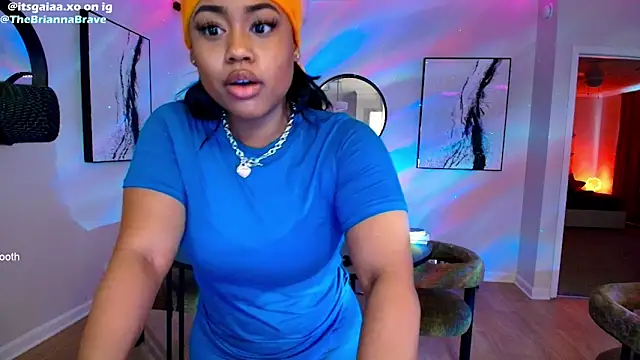 BriannaBrave Show Webcam
