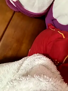 sisi-maiden élő XXX-chatje