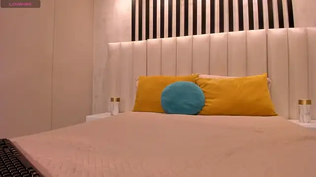 DeniseFord 现场XXX聊天