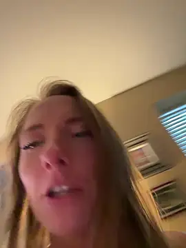 Chatroom XXX en direct de misspollypeach