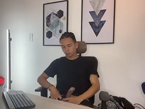 bliinkii_and_luka_ élő XXX-chatje