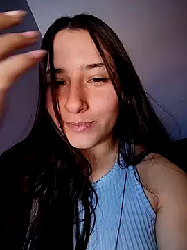 XXX chat uživo modela Mysticdooll69