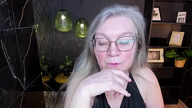 NataliMellow 即時 XXX 聊天