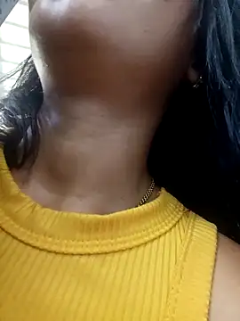 chikivivi-のライブXXXチャット