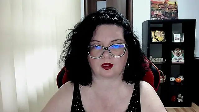 MissTroublle's Live XXX Chat